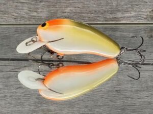 Black Label Balsa - Sandman - Custom Balsa Crankbait - Parrot Color - Zoom WEC Sand Flea