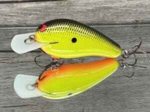Black Label Balsa - Wobbler - Custom Balsa Crankbait - Chartreuse Black Back Color